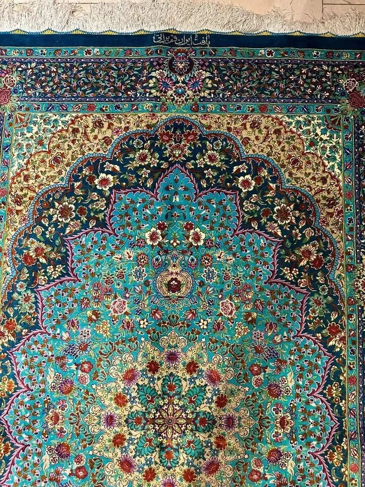 Stunning Handmade Silk Rug 4.92 x 6.56