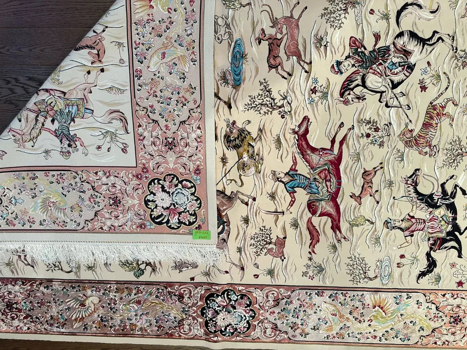 Beautiful Hunting Design Silk Rug 7.38 x 4.92SQFT